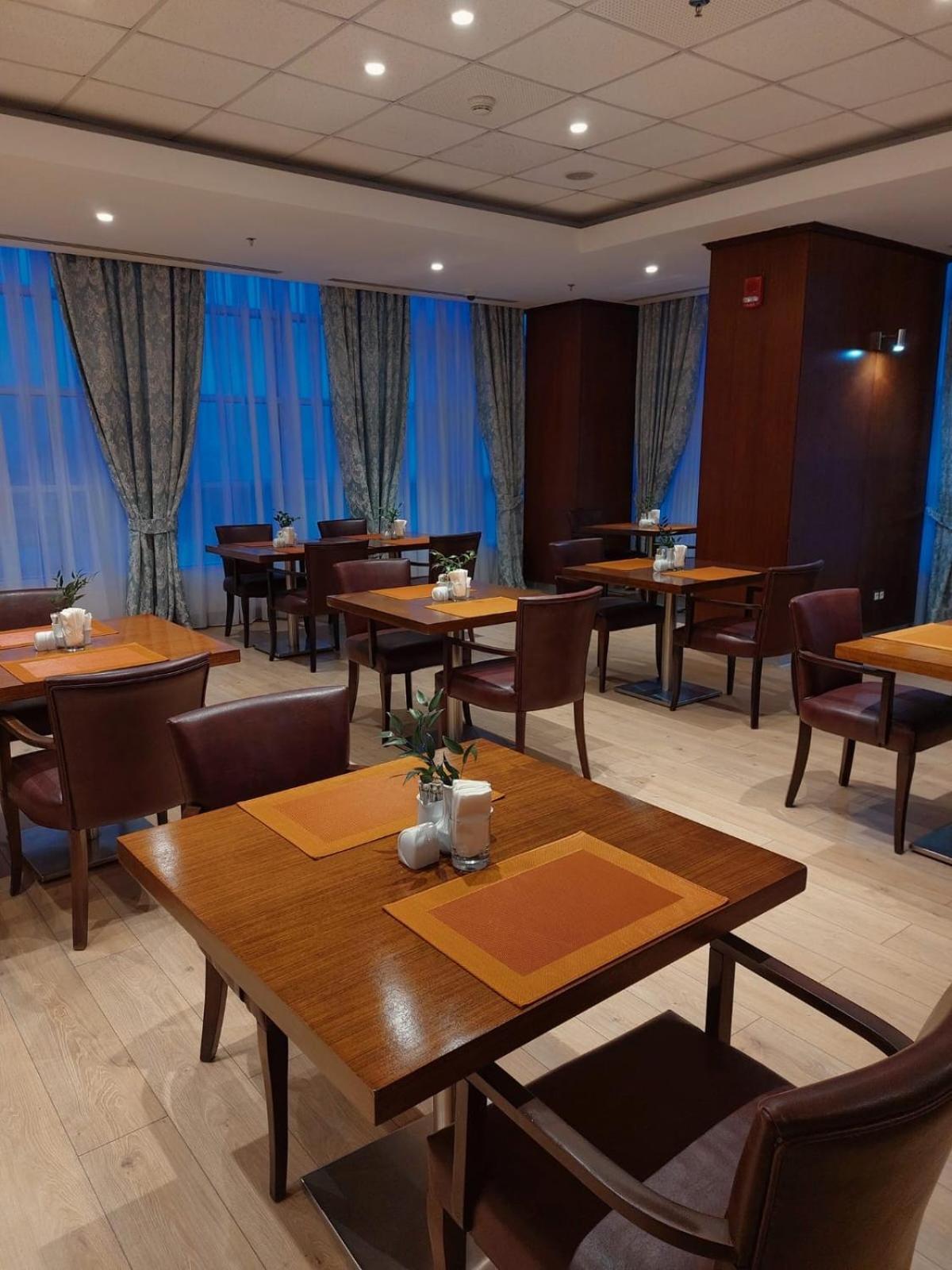 Atyrau Executive Apartments Esterno foto
